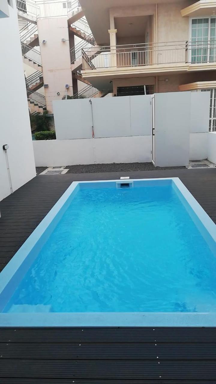 Nayuha Apt B Flic en Flac Exterior foto